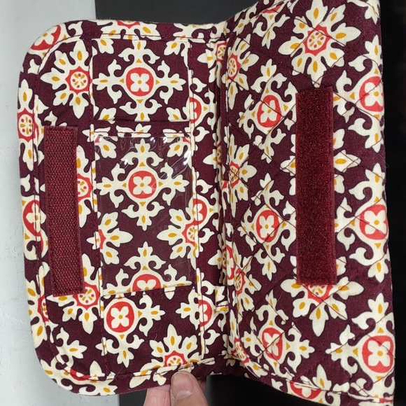 Vera Bradley "Medallion" Tri-fold Wallet - Picture 7 of 8